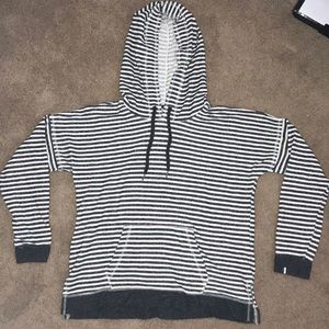 XL Volcom Sweatshirt